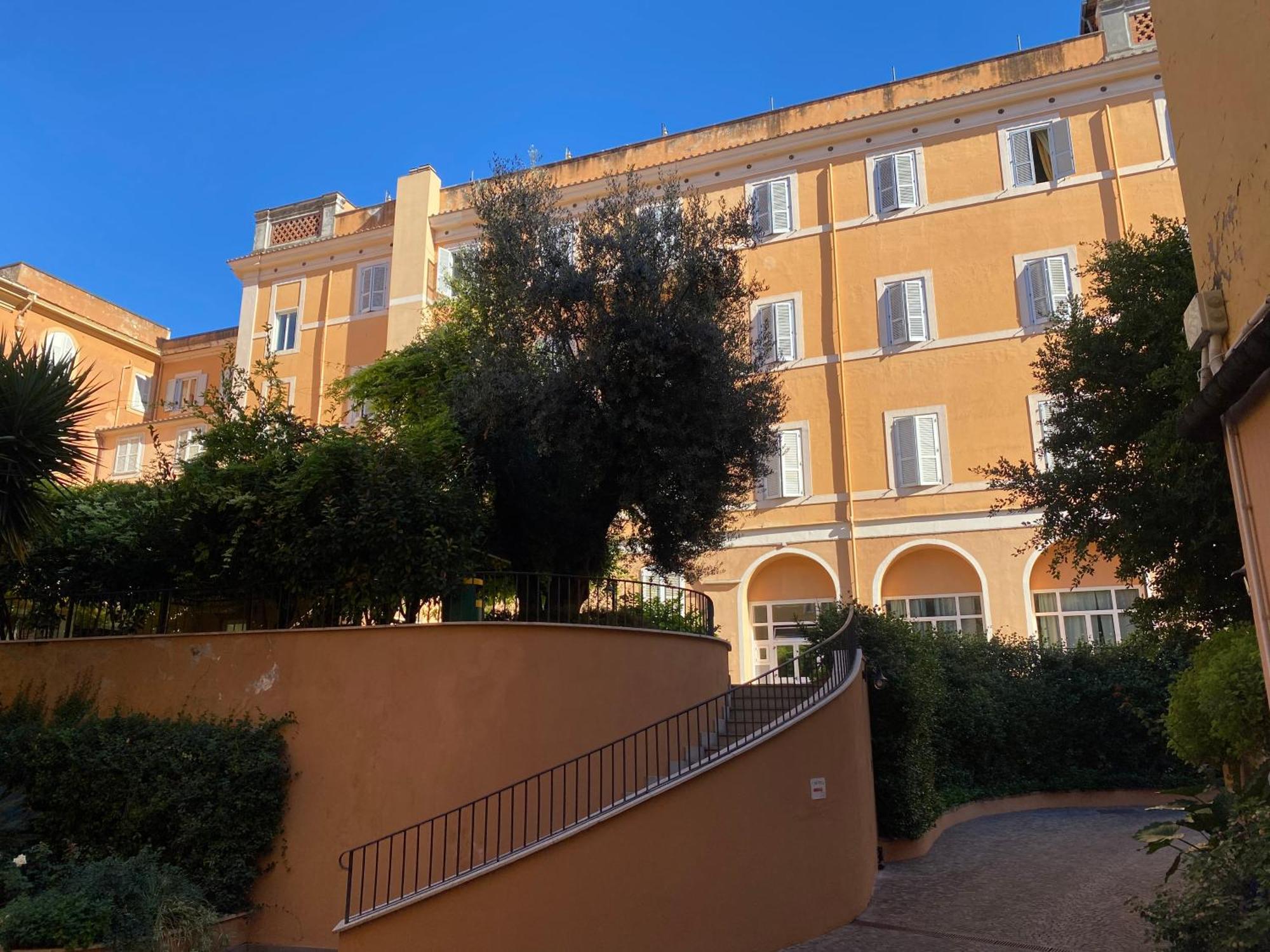 Hotel Dnb House